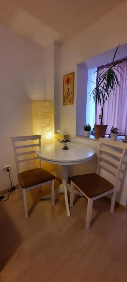 Appartement Farmec Studio à Cluj-Napoca Extérieur photo